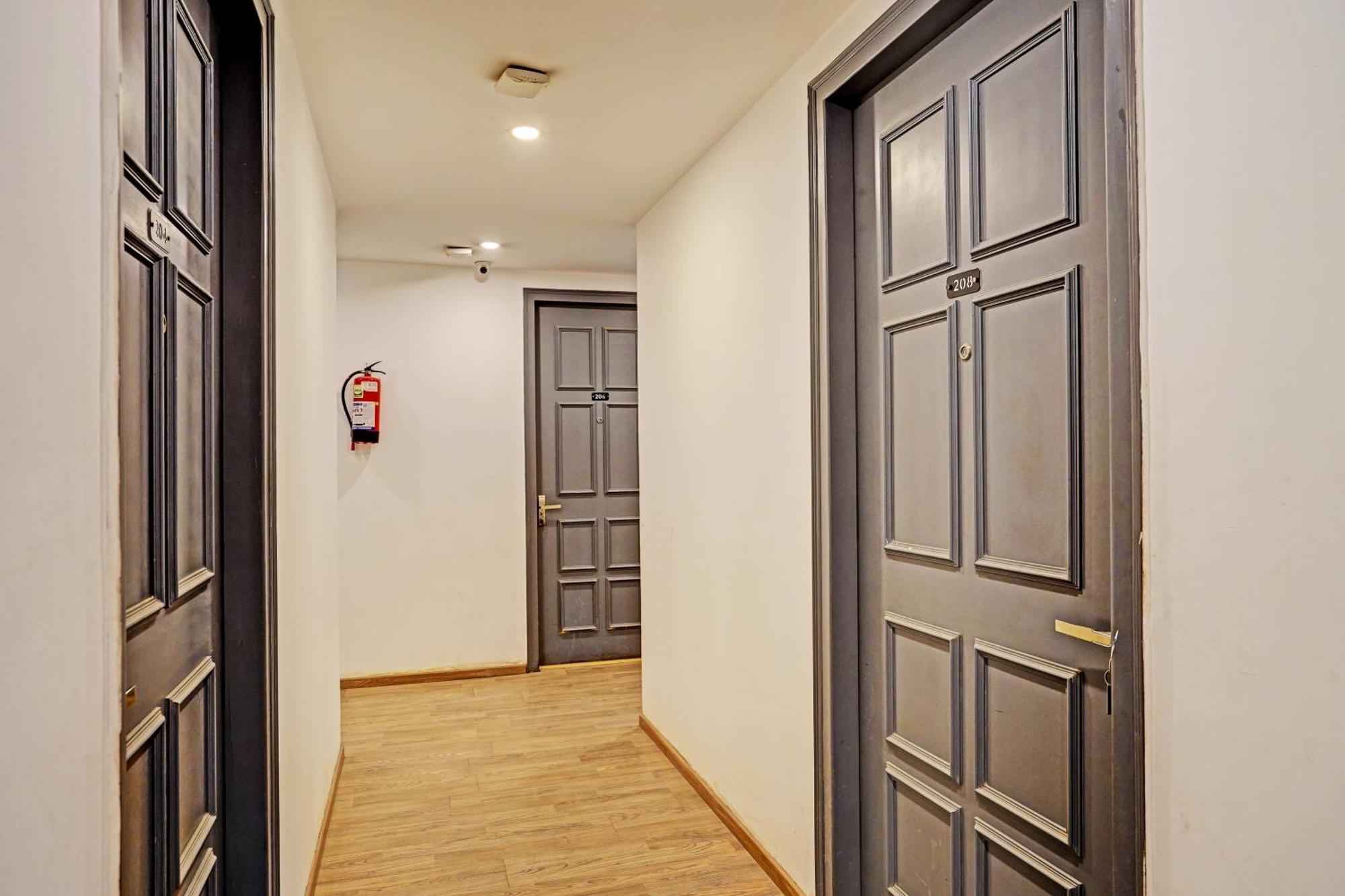 Townhouse Pantao Stays Γκουργκάον Εξωτερικό φωτογραφία
