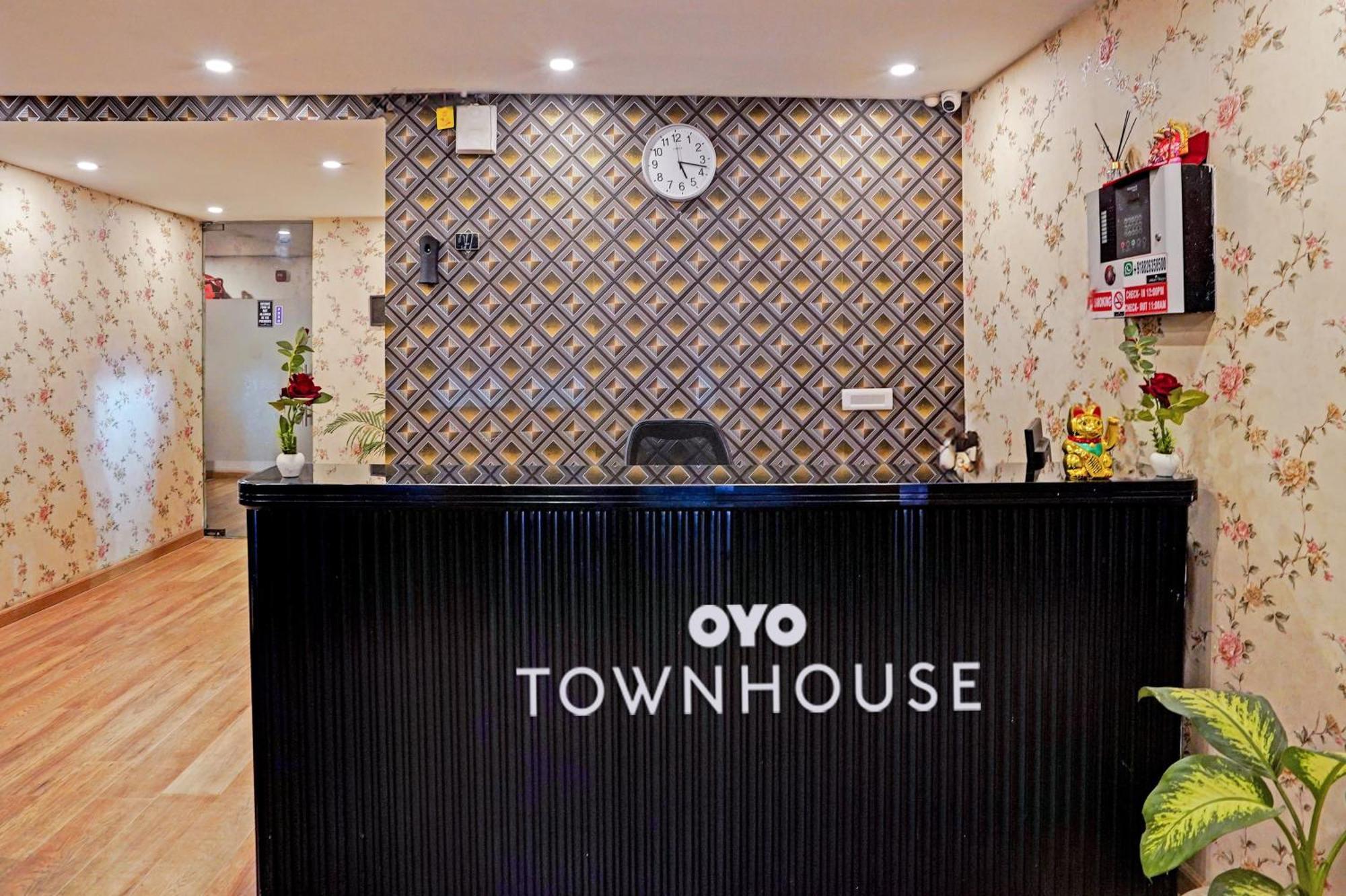 Townhouse Pantao Stays Γκουργκάον Εξωτερικό φωτογραφία