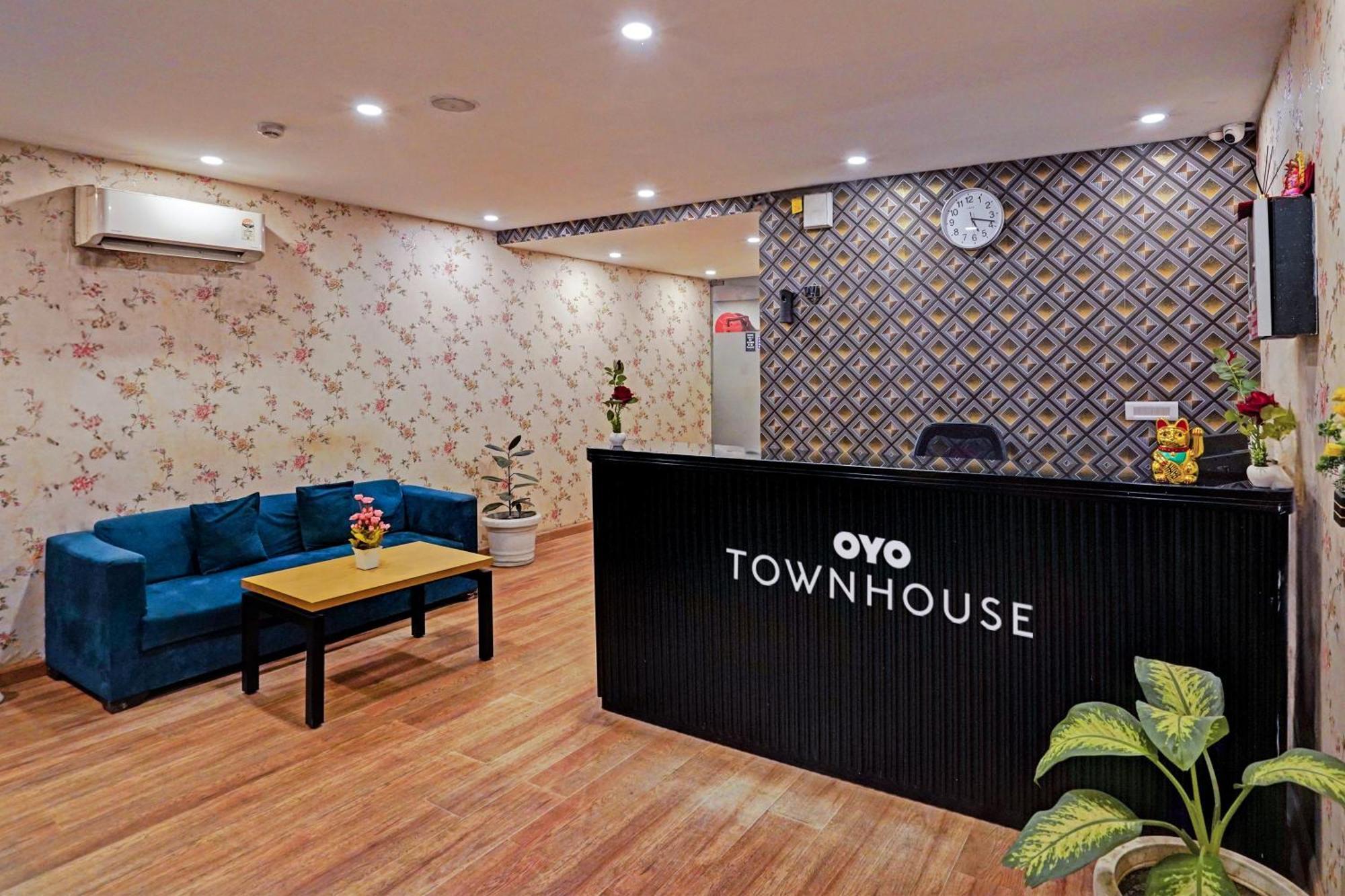 Townhouse Pantao Stays Γκουργκάον Εξωτερικό φωτογραφία